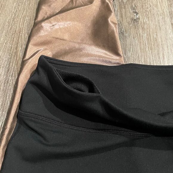 Fabletics Mesh Powerhold Leggings Black/Copper Plus Size: 2X - Picture 8 of 10